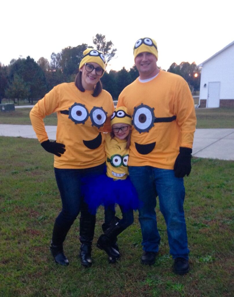 10 ideas de Disfraces para Halloween en Familia. 34 disfraz gru minions familia halloween 2