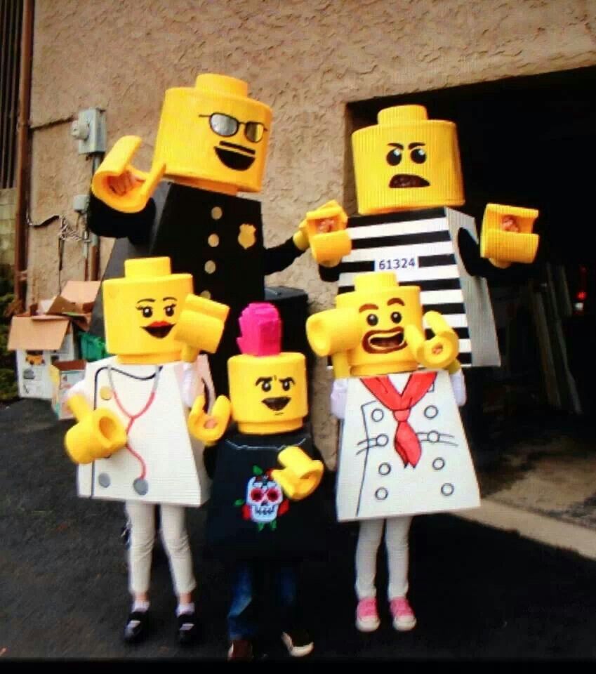 10 ideas de Disfraces para Halloween en Familia. 13 disfraz lego familia halloween 2