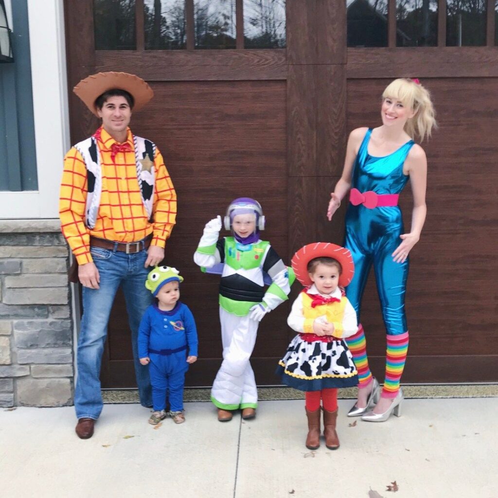 10 ideas de Disfraces para Halloween en Familia. 49 toy story disfraz familia
