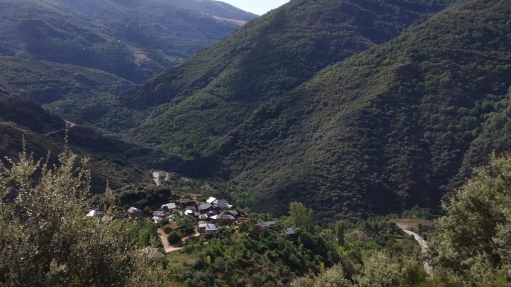 Benuza Leon pueblos que buscan familias para vivir y repoblar